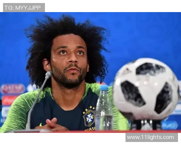 足球明星们的新年头像大比拼展现个性与风采的精彩瞬间 足球明星们的新年头像大比拼展现个性与风采的精彩瞬间